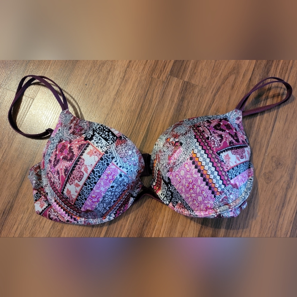 Victoria’s Secret Very Sexy Push-up Bra - Size 34D
